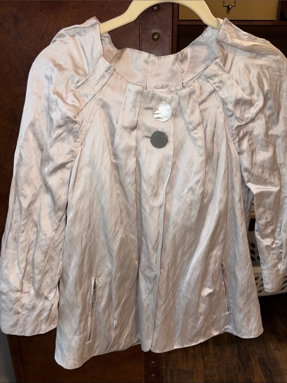 Classiques Entier Women’s Light Silver Jacket. Size Small